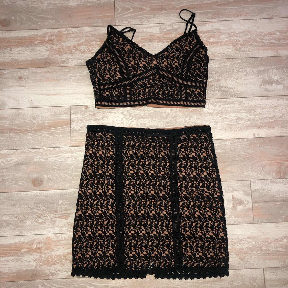 Chic 2 piece set Nude & Black